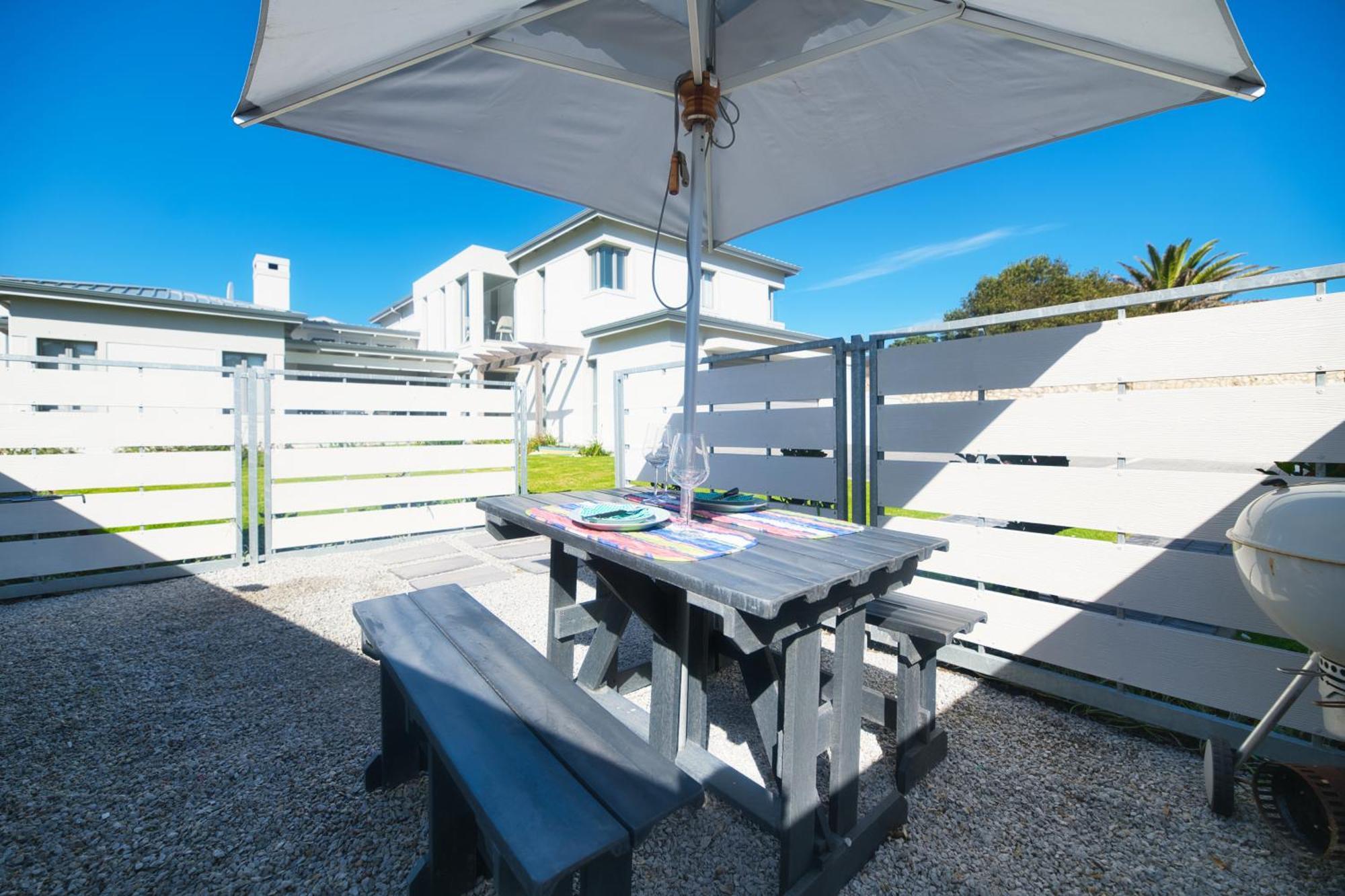 Hotel Cliff Haven Struisbaai Exterior foto