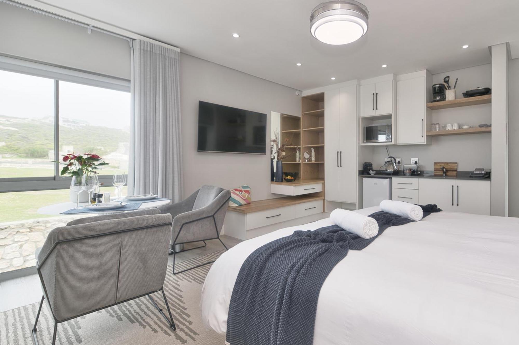 Hotel Cliff Haven Struisbaai Habitación foto